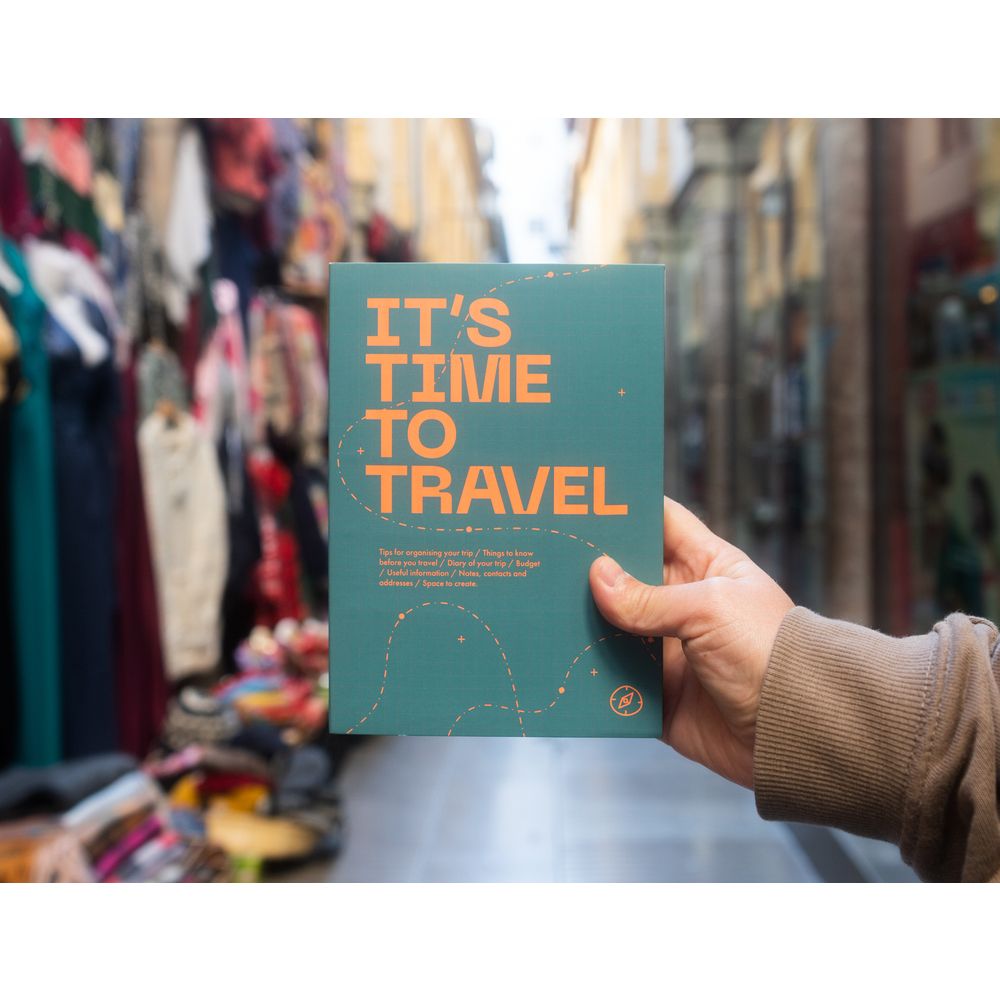 Travel Planner & Journal IT'S TIME TO TRAVEL